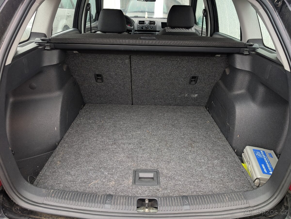 ŠKODA FABIA II COMBI 1.4 16V 63KW 2011 TAŽNÉ - 12