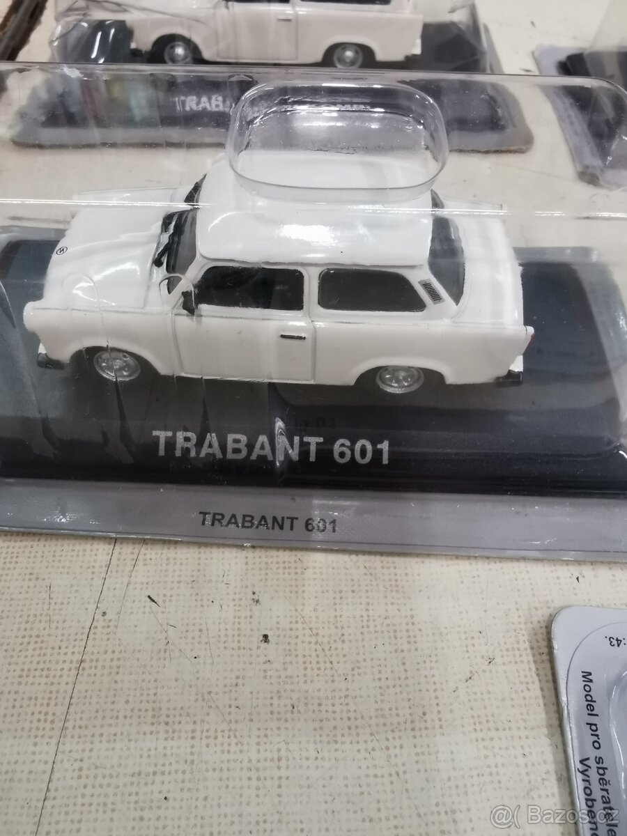 Kovové modely autíček. - 12