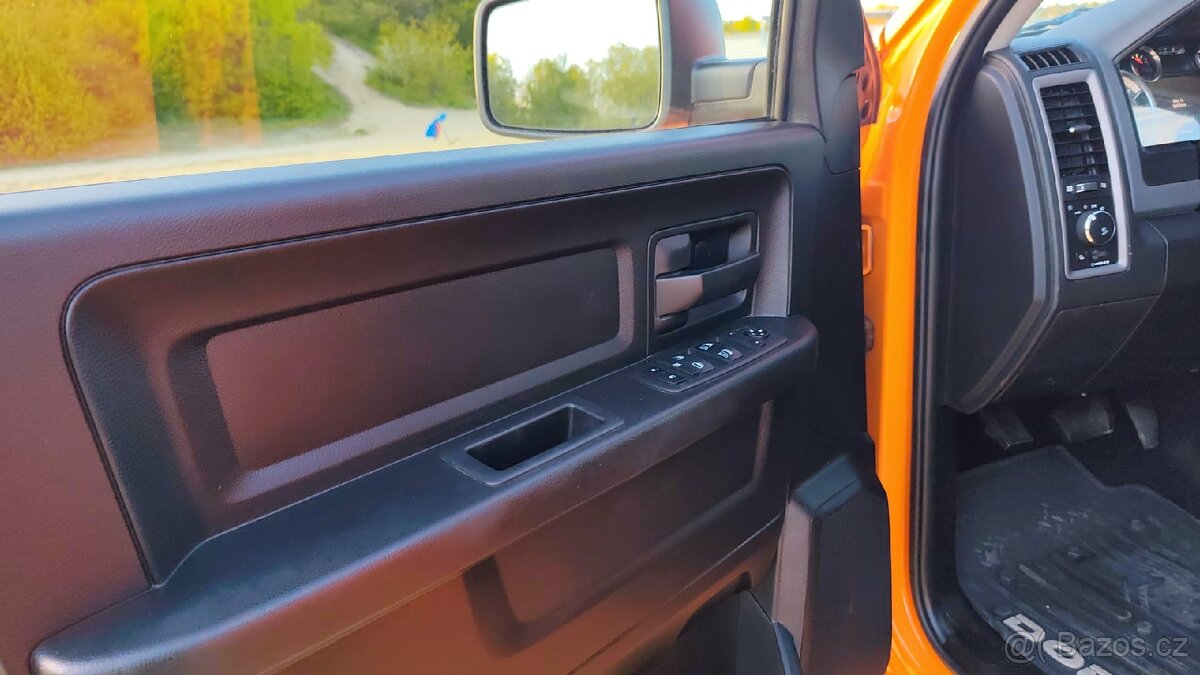 Dodga Ram 1500 5.7 4×4 - 12