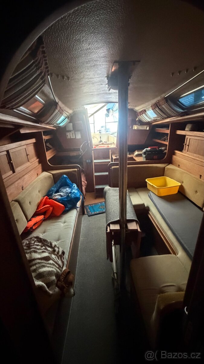 Kajutova plachetnice Granada 31 - 12