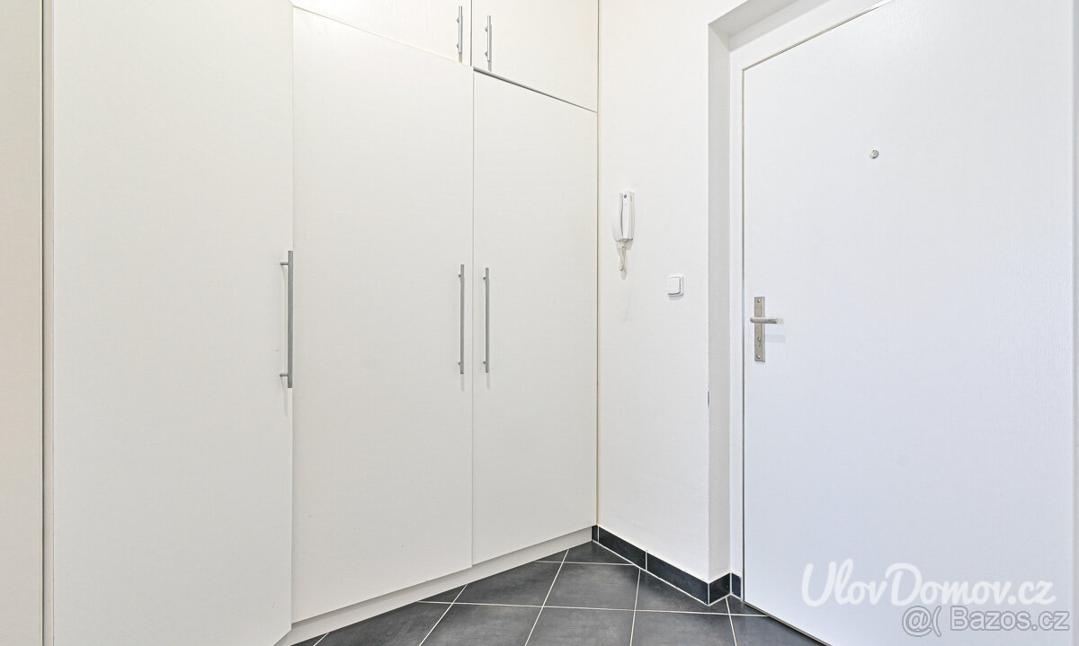 Prodej bytu 1+kk, Praha 15 - Horní Měcholupy - 12