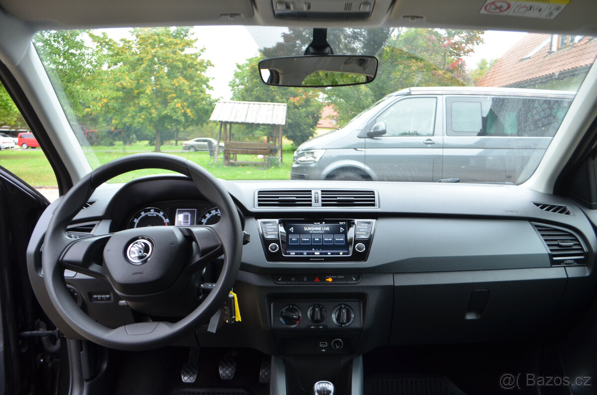 PRODÁM ŠKODA FABIA 1.0TSI COMBI III FACELIFT 2022 - 12