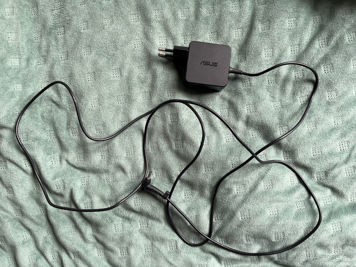 ASUS ZenBook 14 - 12