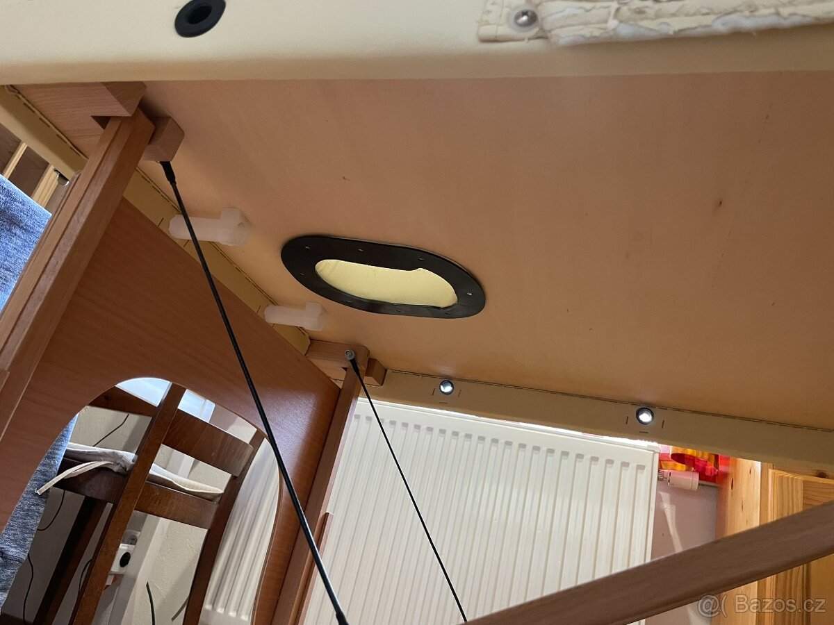 Skládací masážní stůl - 12