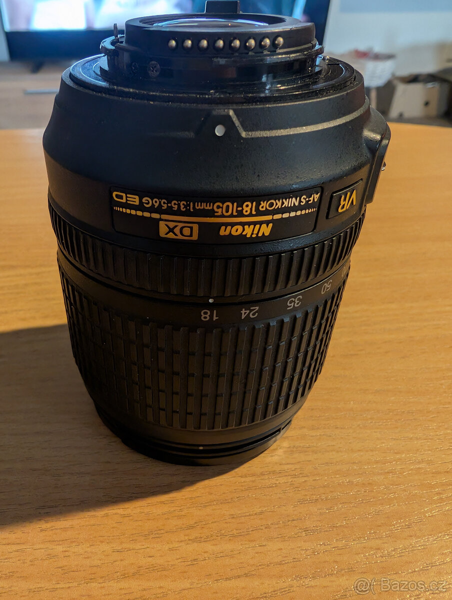 Nikon D5300 s objektivem AF-S Nikkor 18-105mm - 12