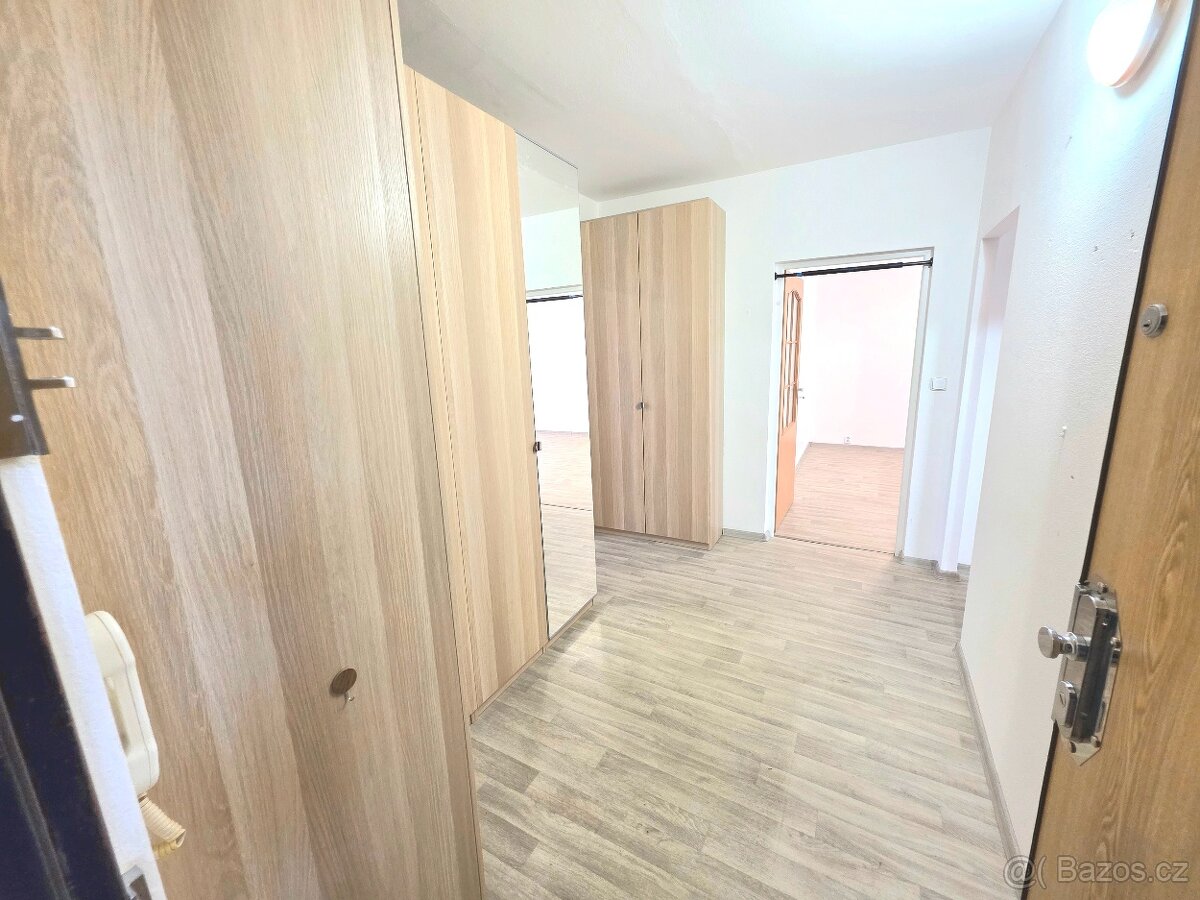 Pronájem bytu 2+1 Sokolov - 12