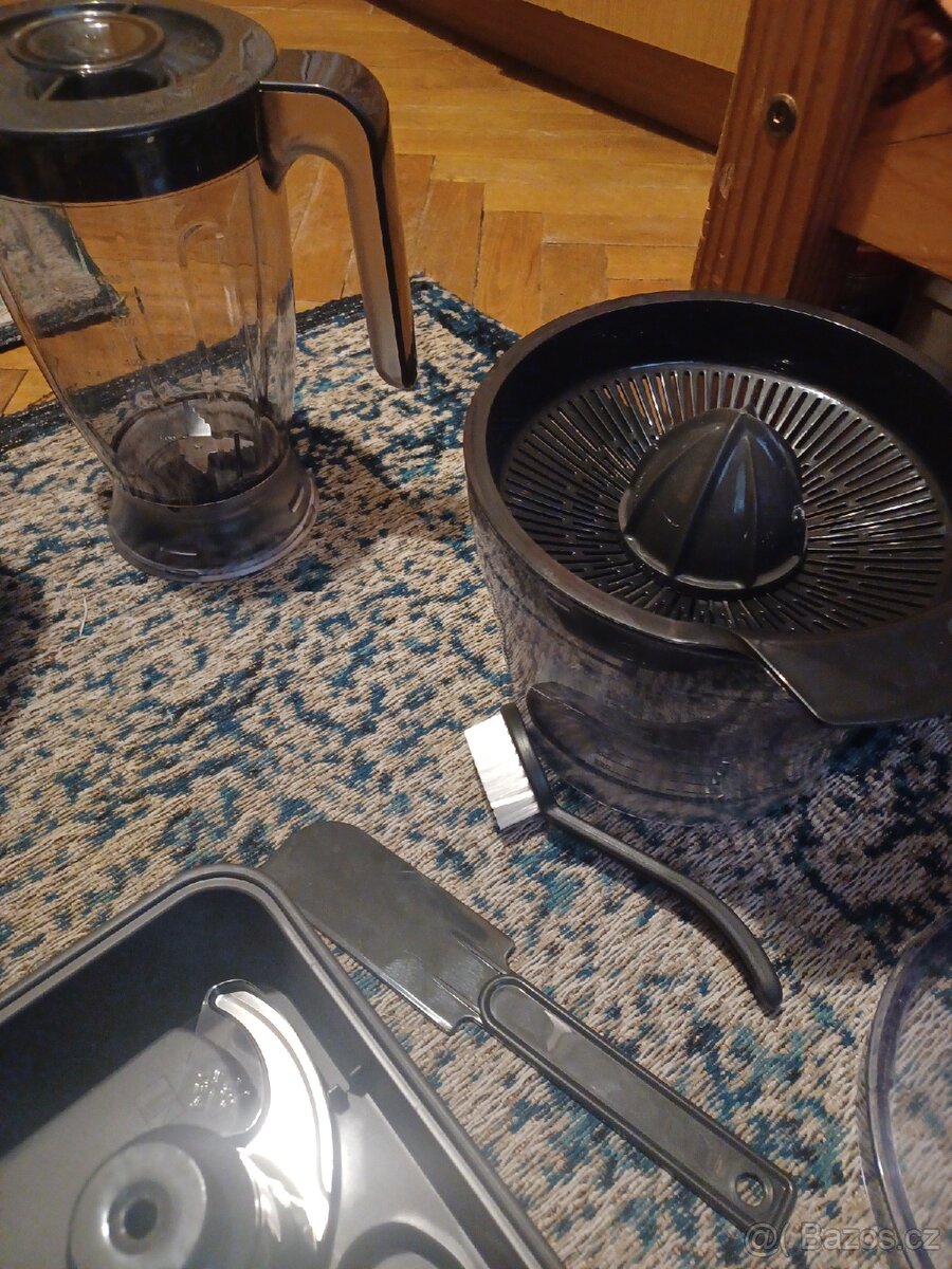 Kuchyňský robot - 12