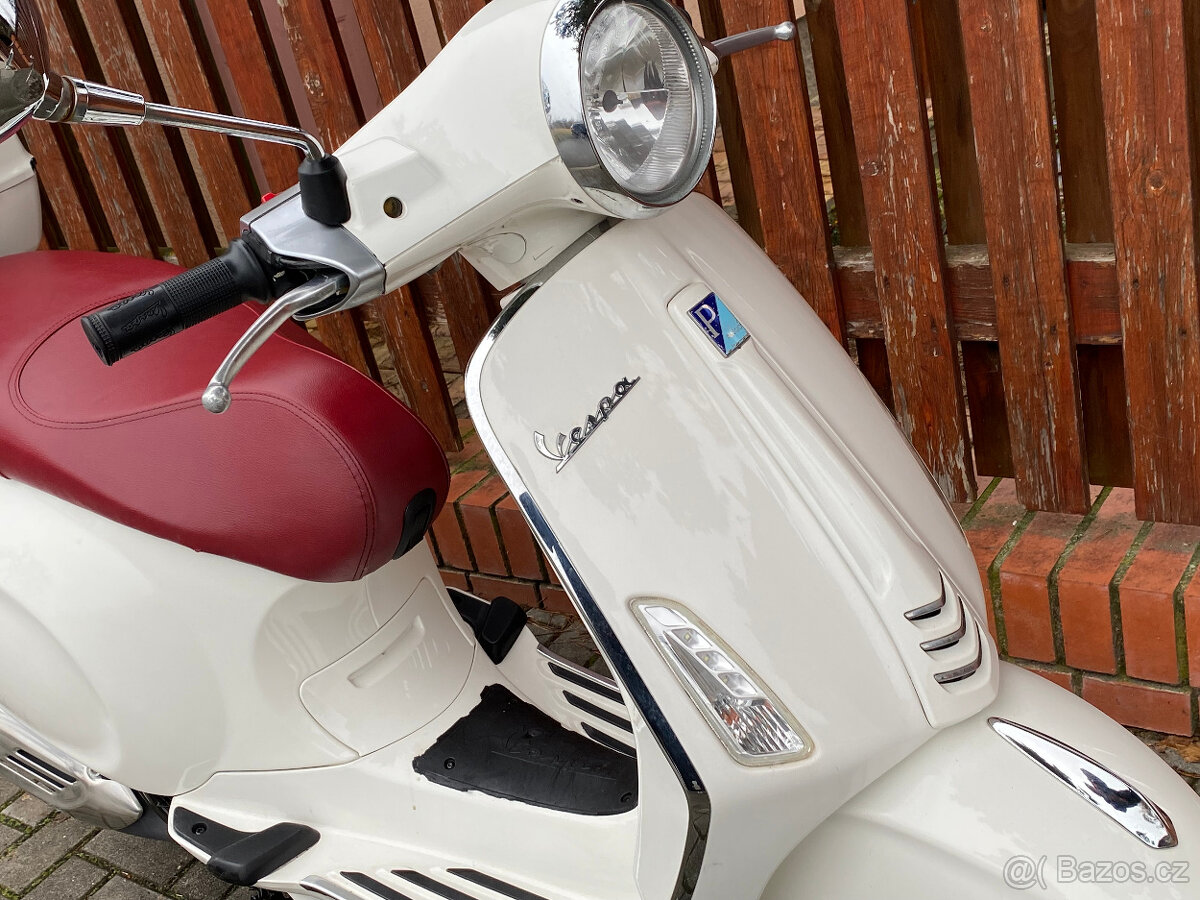Vespa Primavera 125 3V - 12