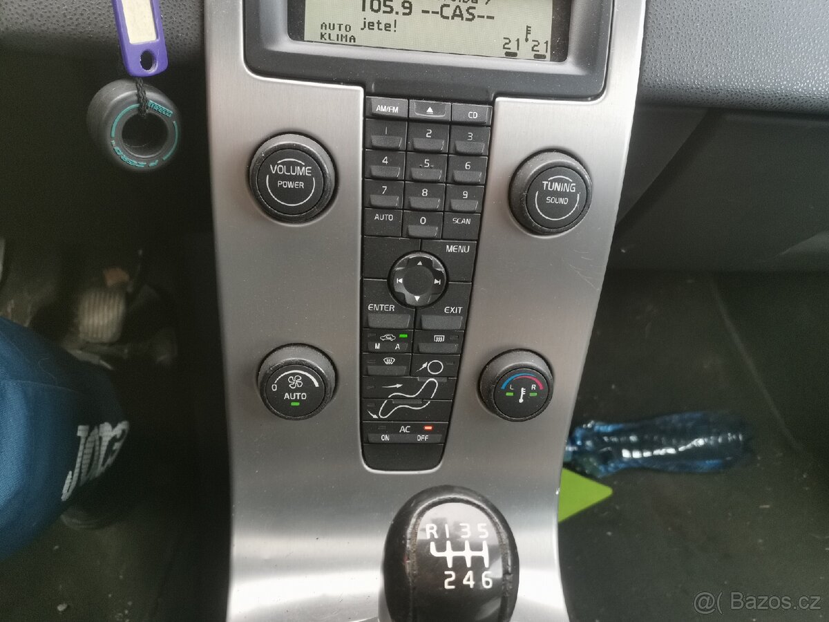 Volvo v50 momentum 2.0D 100kw - 12