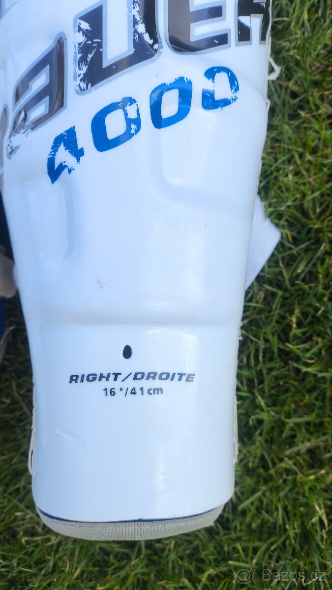 Hokejová vystroj - 12