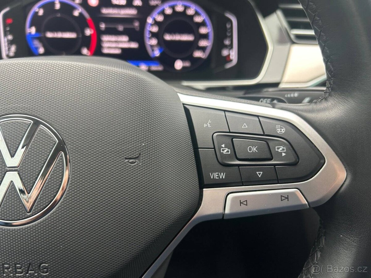 Volkswagen Passat, 2.0 TDi R-Line/DSG/ACC/DPH - 12