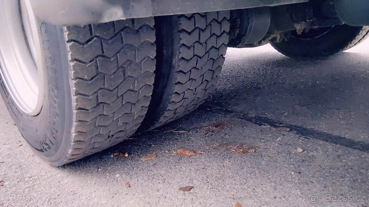 Mercedes-Benz Atego 818 - EURO 6 - skříň+ HČ - 15 palet - 12