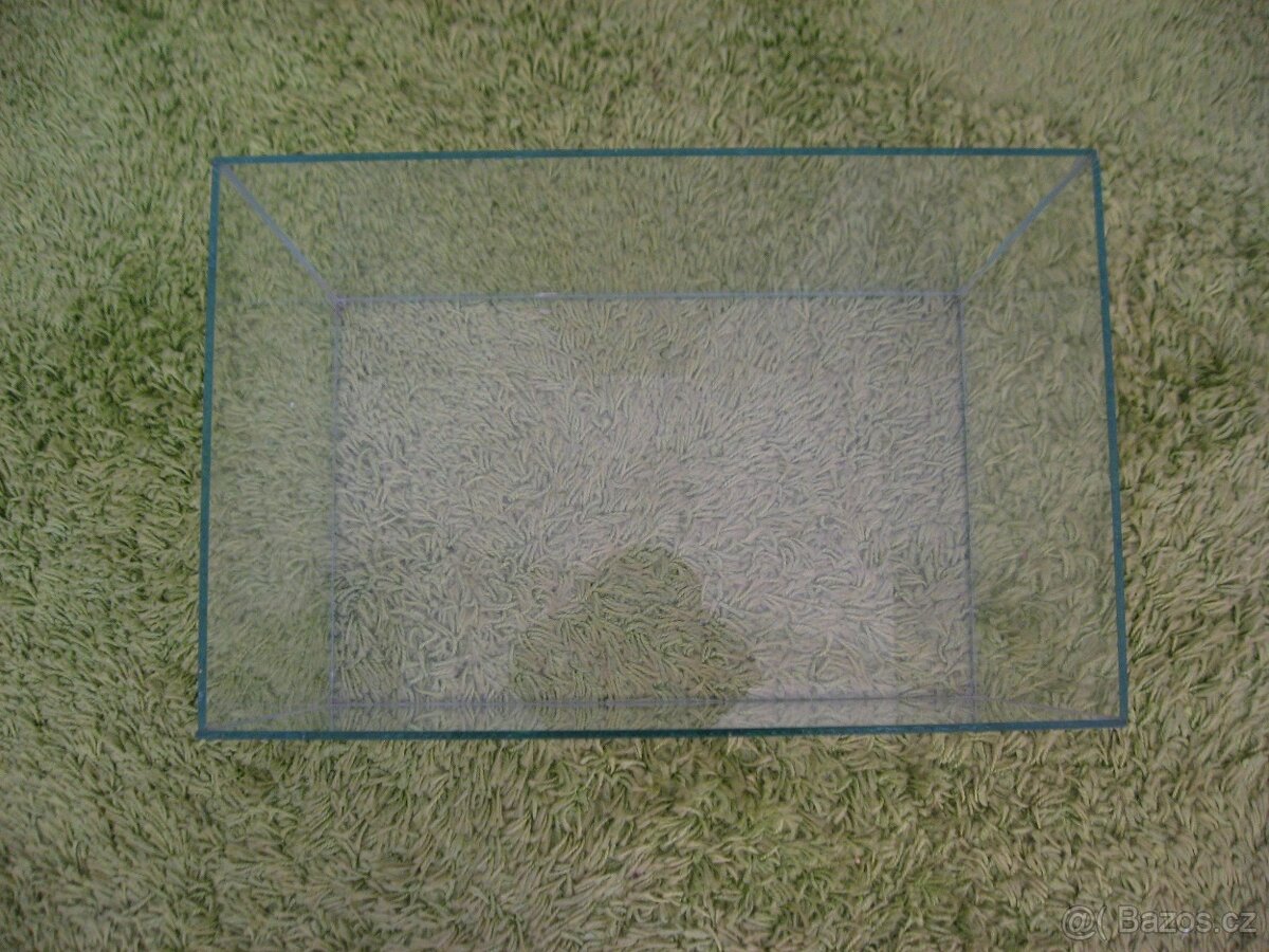 Prodám 2 akvária - 12