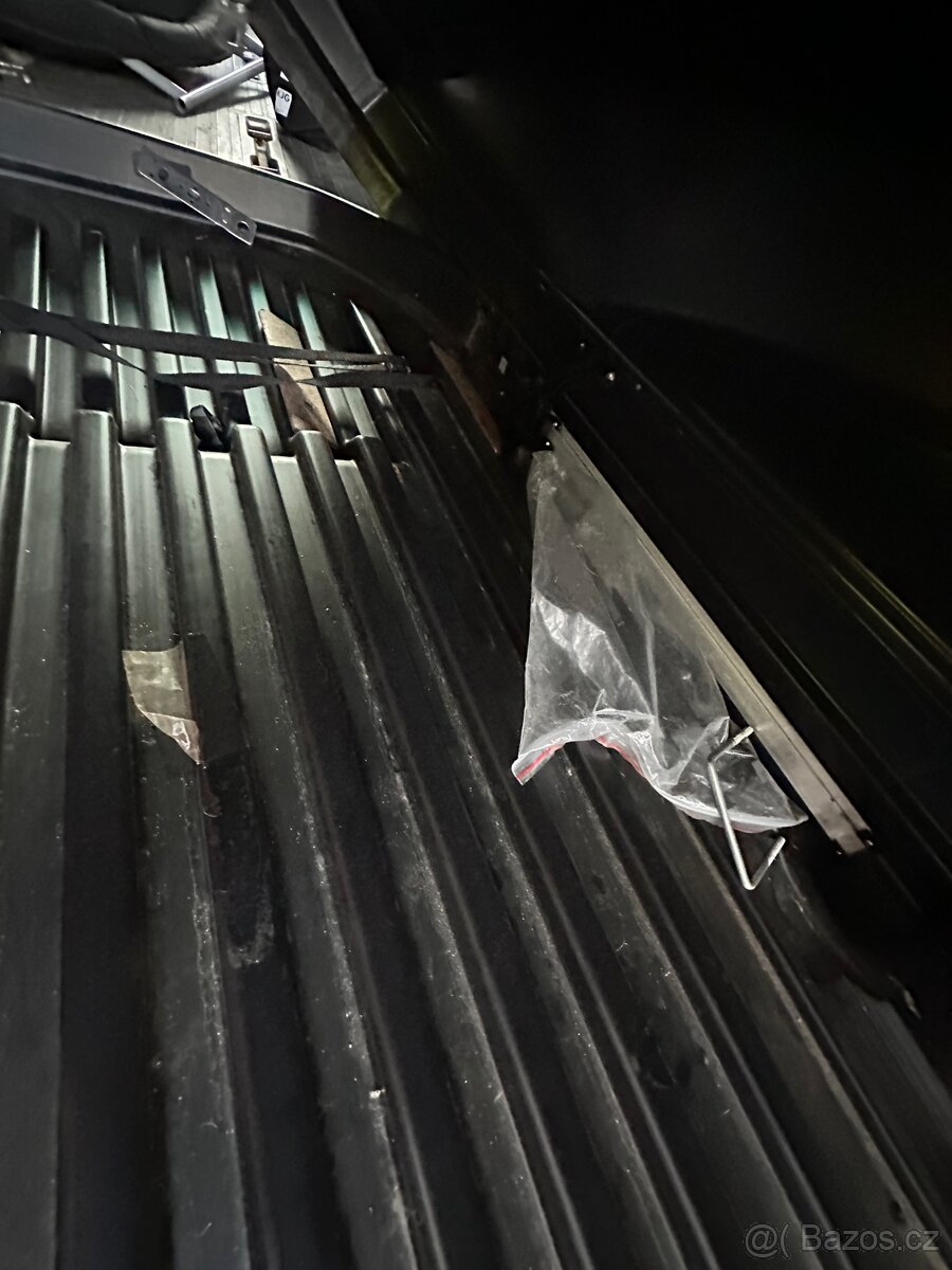 Střešní Box Hakr magic 400 - 12