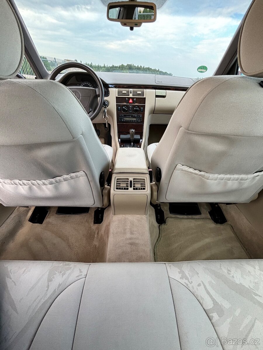 Prodám Mercedes w210 s motorem 2,8 benzim - 12