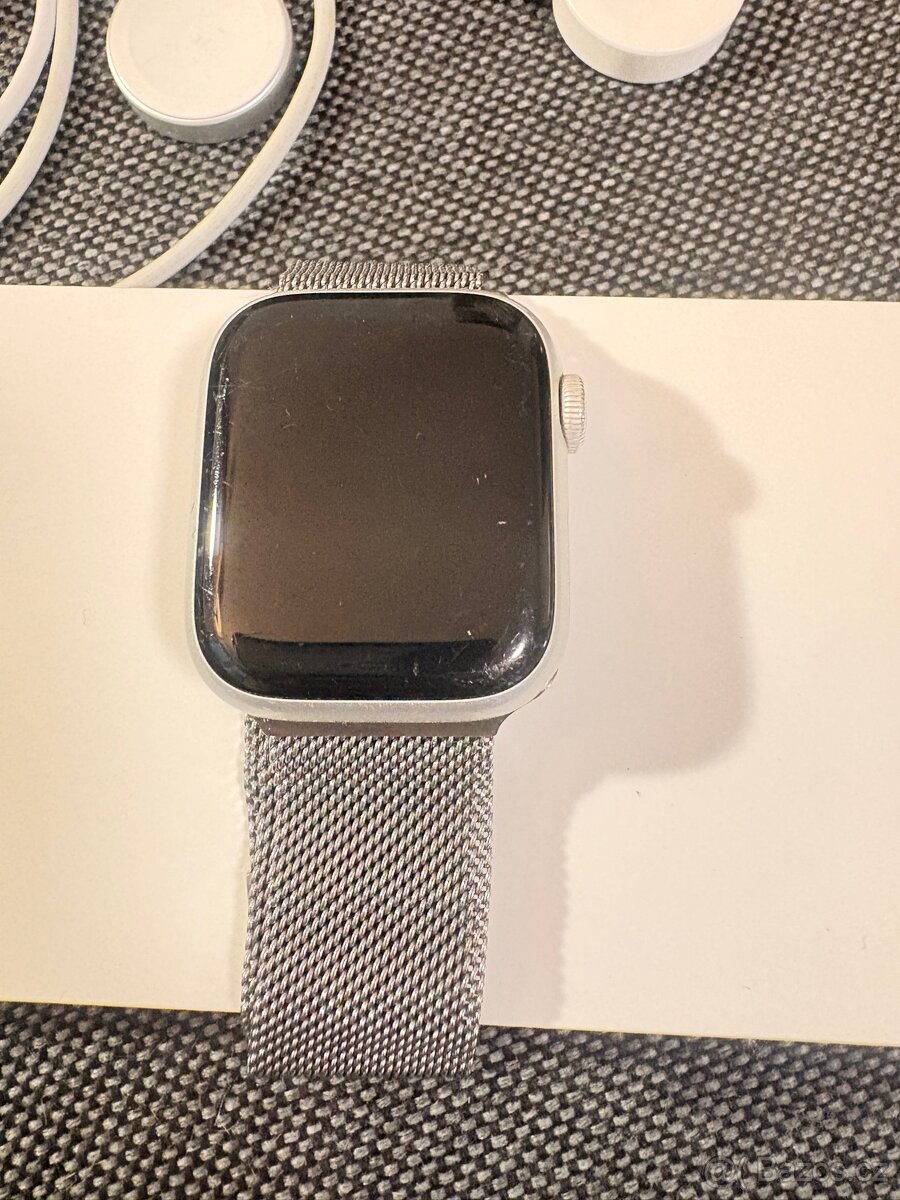 Apple Watch Series 8 - 12