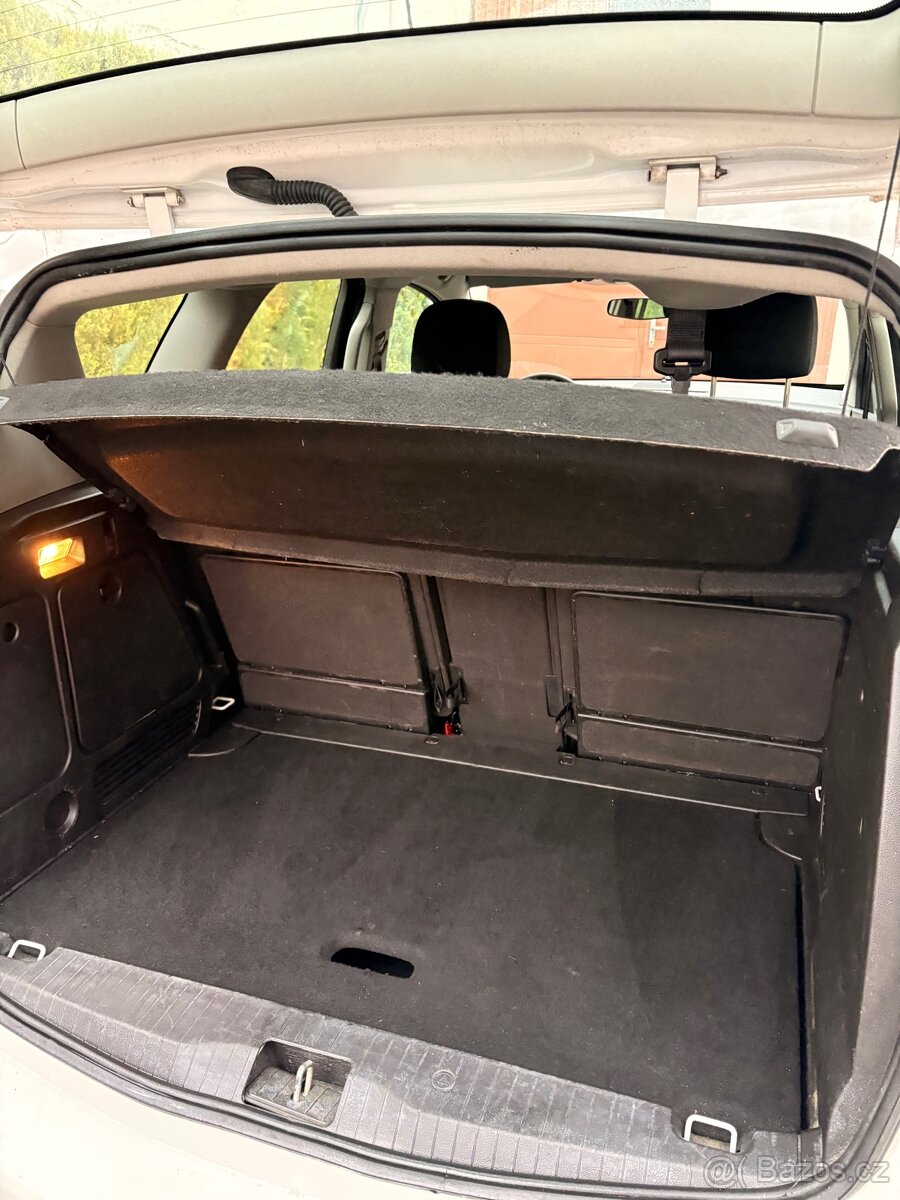 Opel Meriva 1.4 Turbo 88 kW Edition AUTOBAZARY NEVOLAT - 12