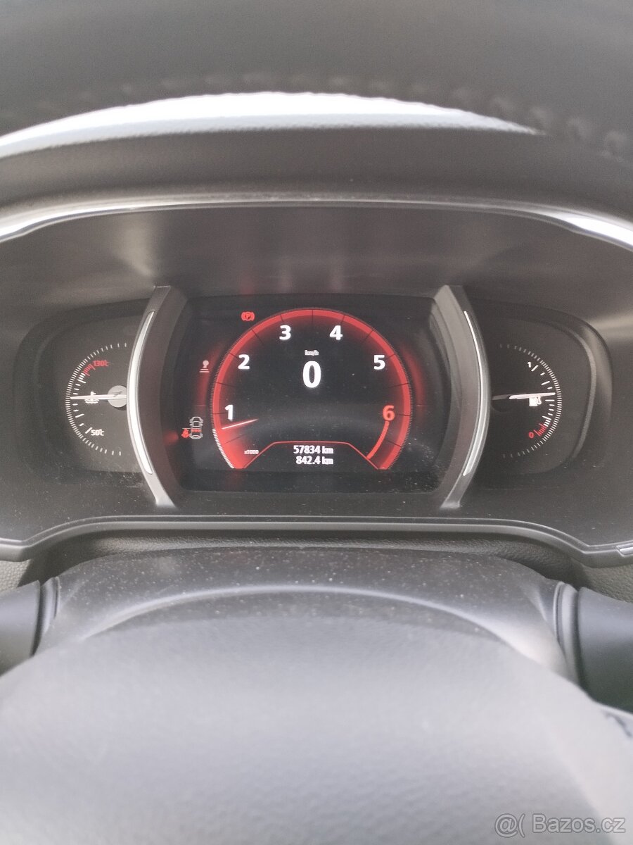 Renault Megane 1.3Tce, 59 tis/km - 12