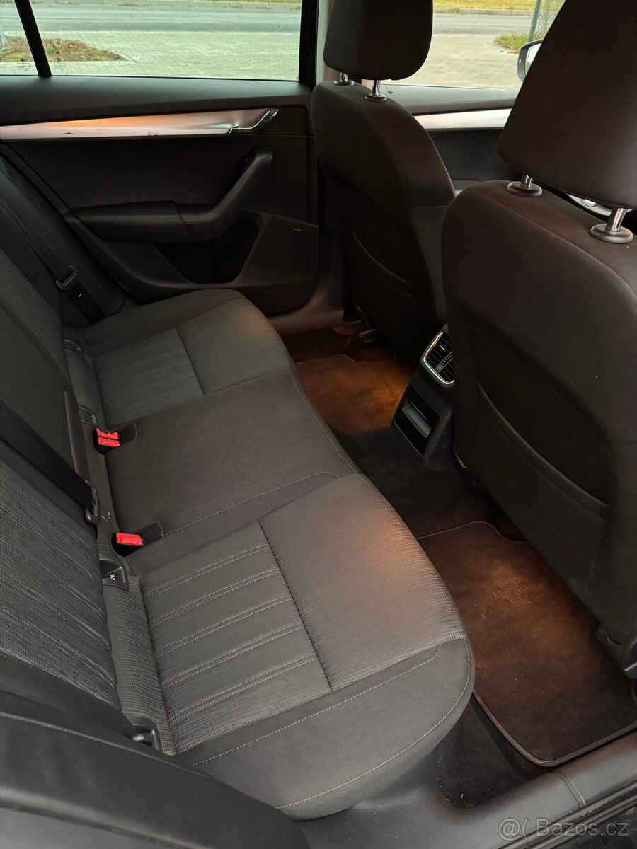 Škoda Octavia 1.6 TDI 85kw - 12