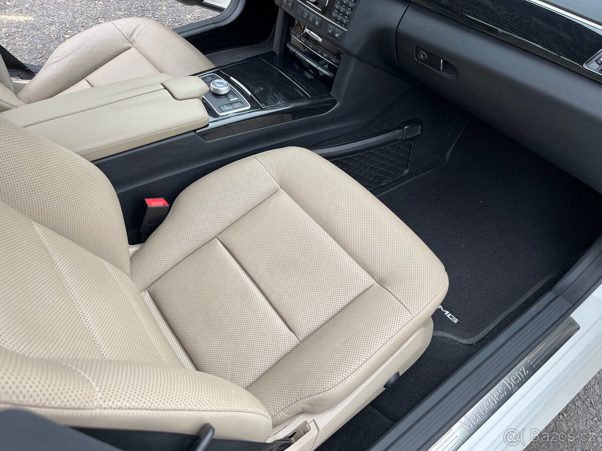 Mercedes E350CDI 4 MATIC AMG - 12