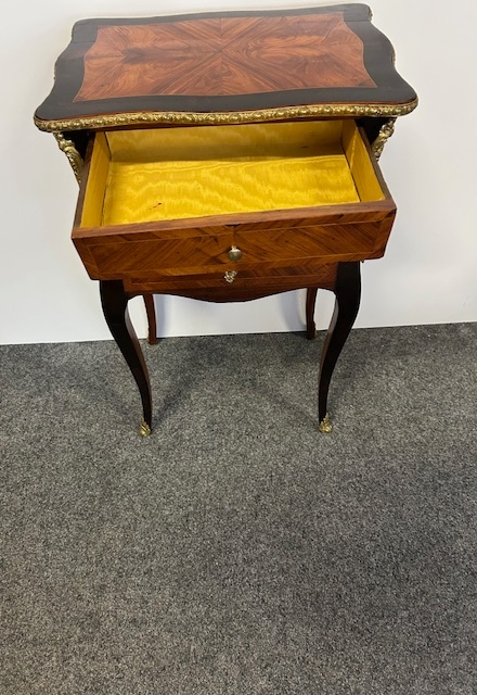 Stolek okolo roku 1850 - originál. - 12