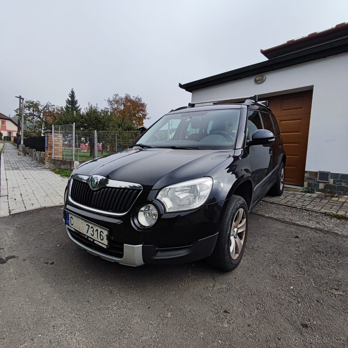 Škoda Yeti 1.2 tsi benzín rok 2014 - 12