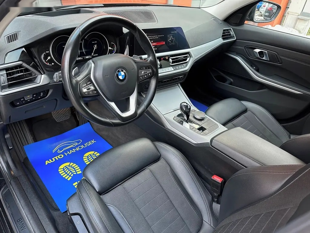BMW Řada 3, 320D 140KW SPORT,HUD,LED - 12