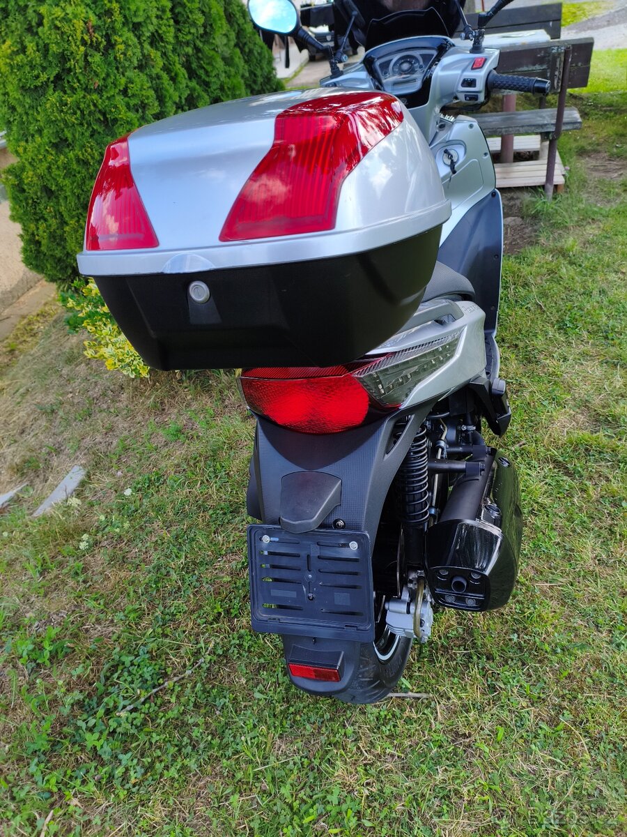 Kymco People 300GTi CZ TP - 12