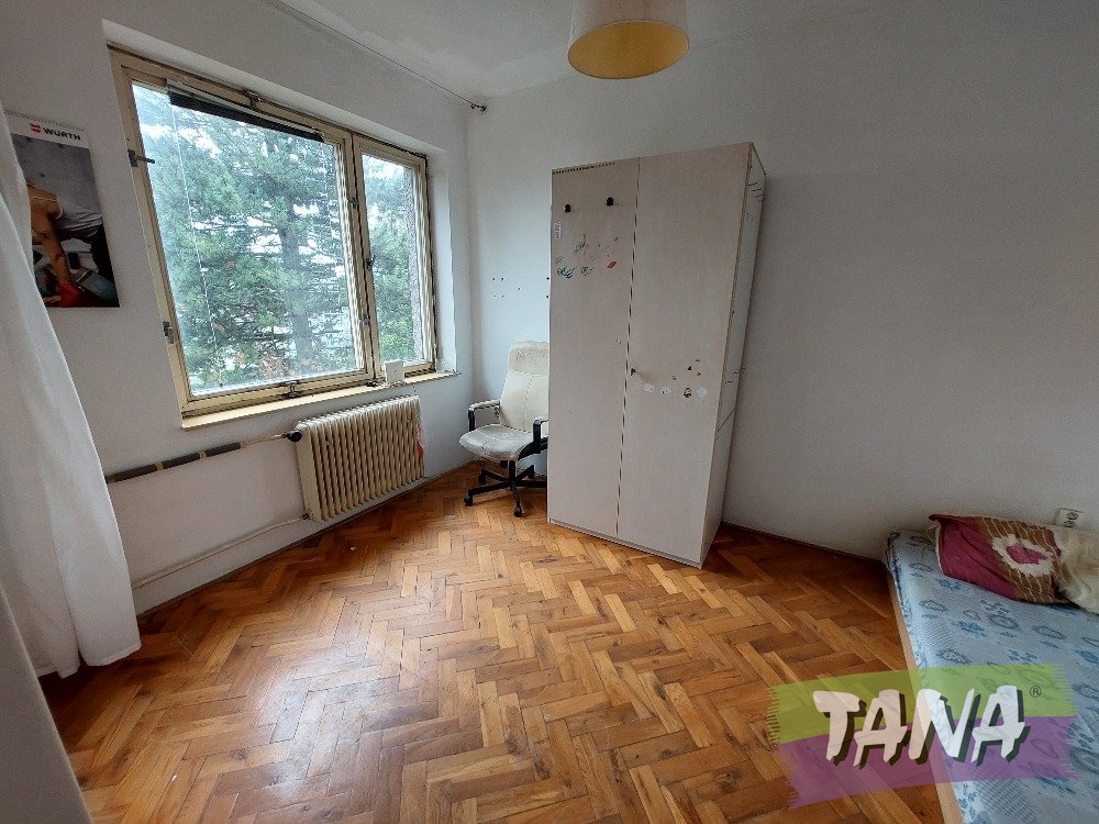 Krajový řadový rodinný dům v obci Herálec v blízkosti měst H - 12