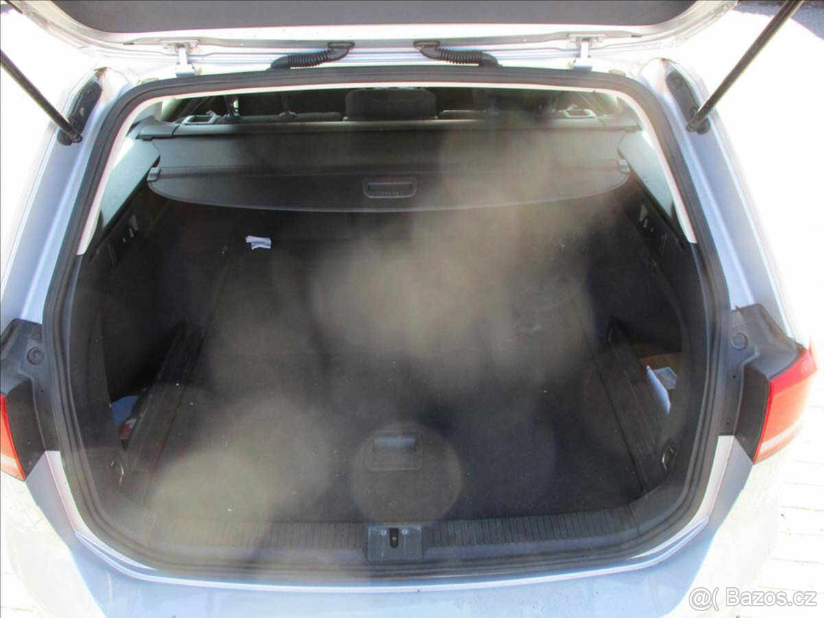 VW PASSAT 2,0TDI 110KW HIGHLINE DSG GPS 2017 - 12