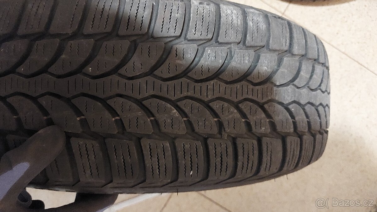 Originální Audi disky 7Jx15 H2 ET39 s pneumatikami Bridgesto - 12