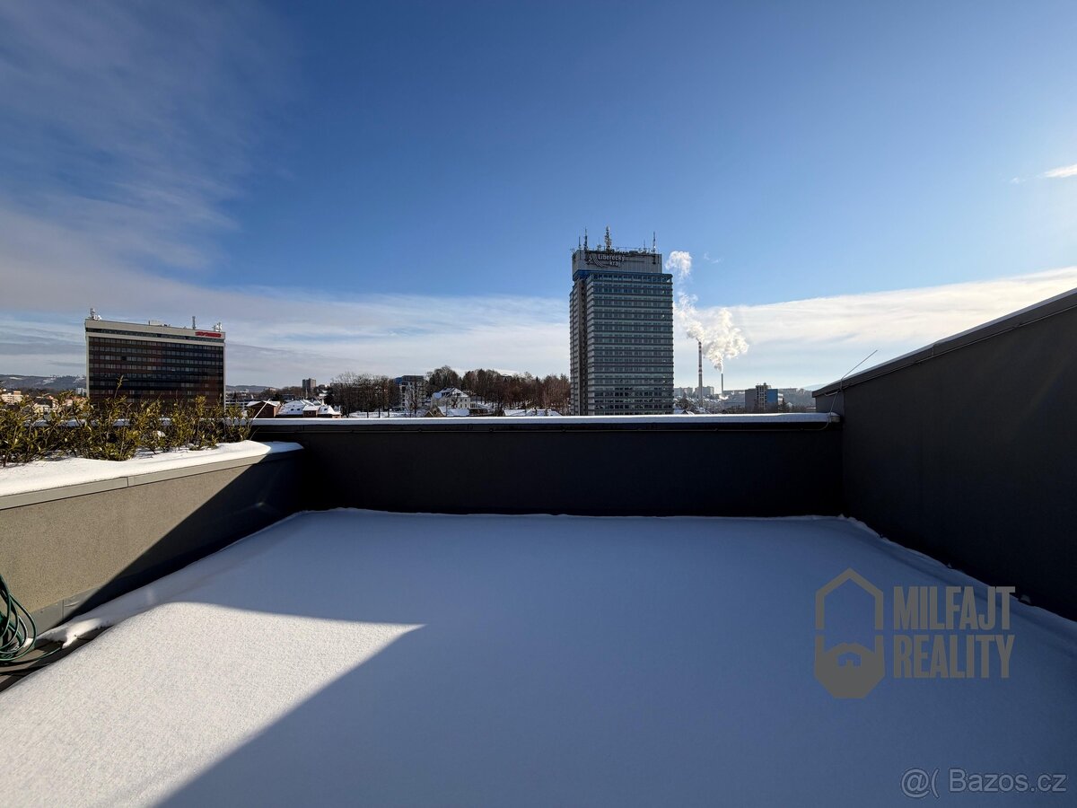 Pronájem bytu 3+kk, terasa, balkon, parkovací stání, Liberec - 12