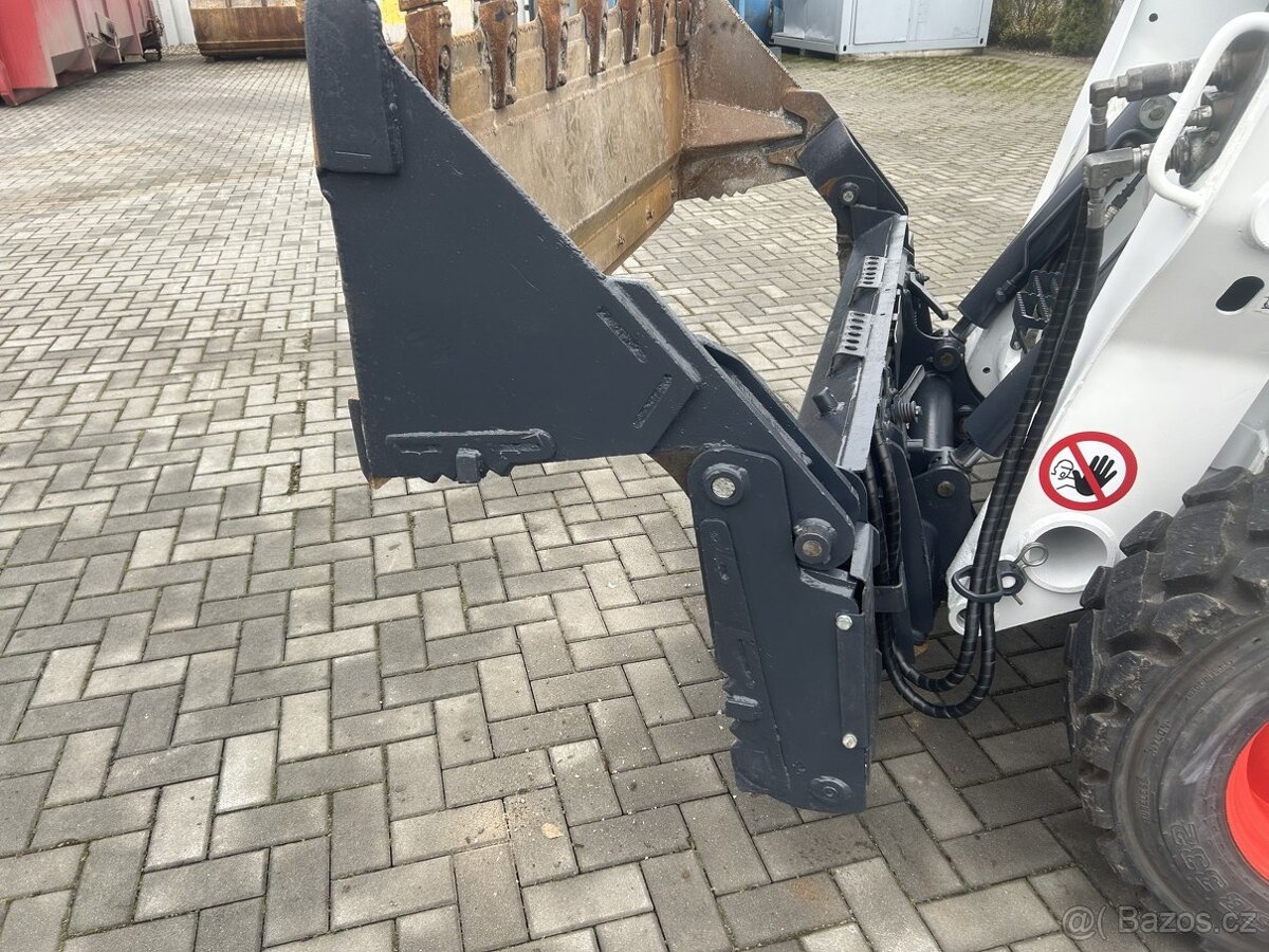 Bobcat S 650 nakladač - 12