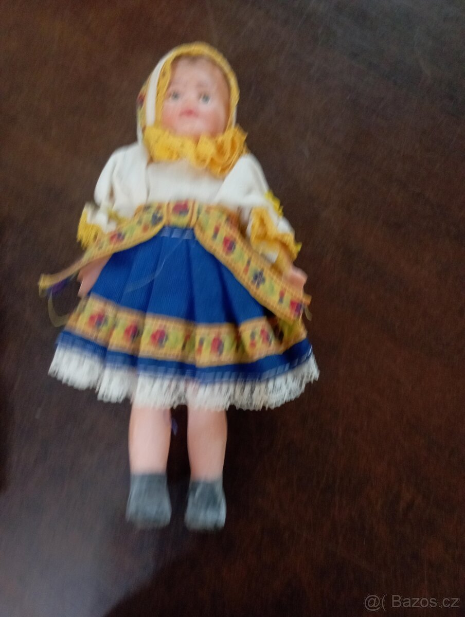 Panenky v kroji - 12