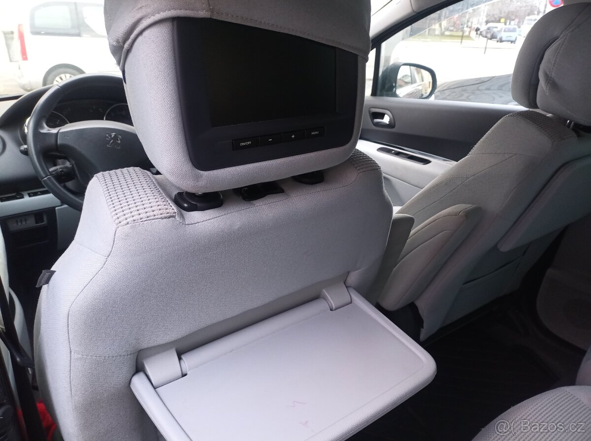 Prodám Peugeot 5008 1,6 HDI. R.v.1012 - 12