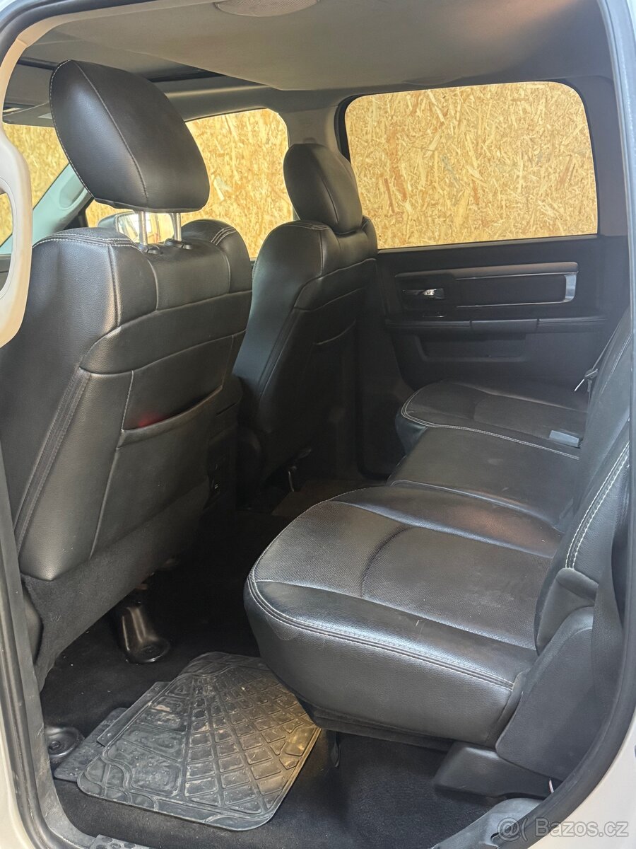 Dodge RAM 1500 crewcab - 12