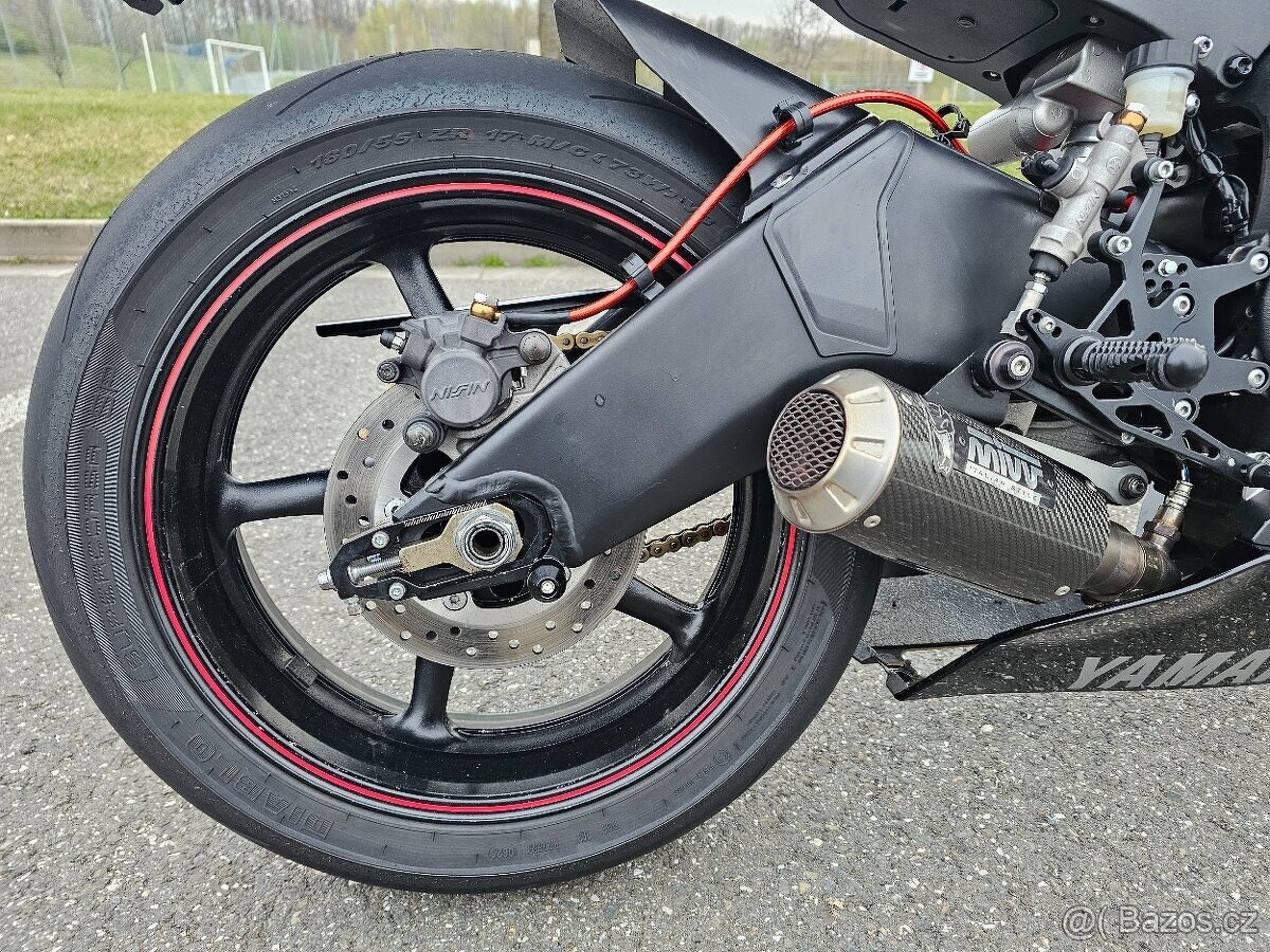 Yamaha R6 2006 - 12