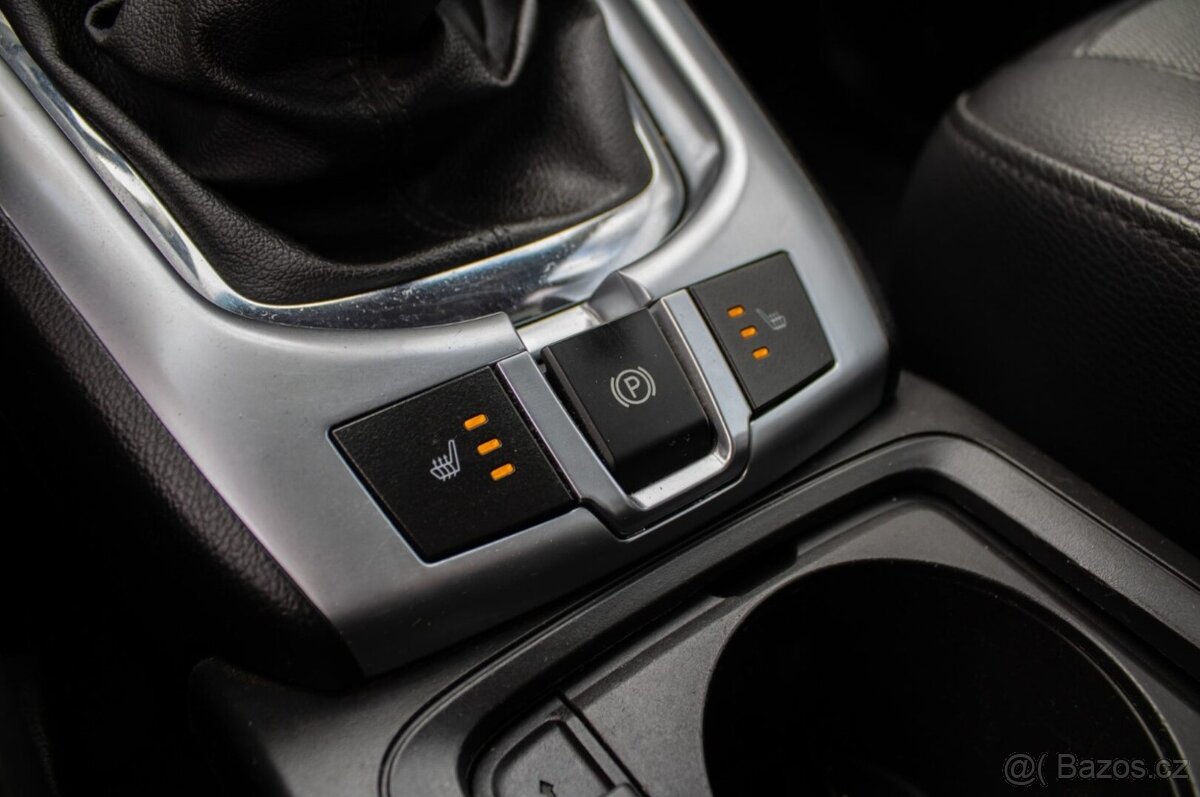 Opel Antara 2.2CDTi krásne zachovalé auto - 12