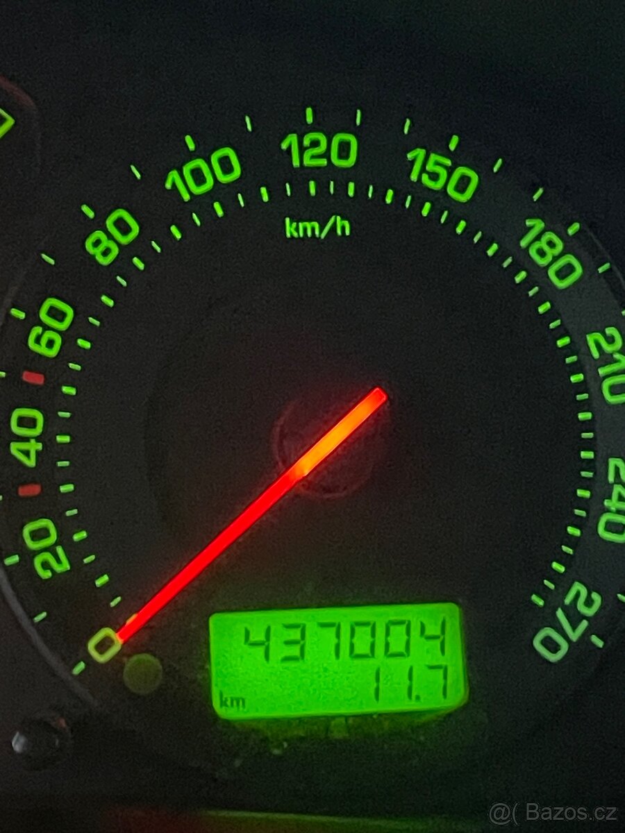 Škoda Superb 2,5tdi V6 - 12