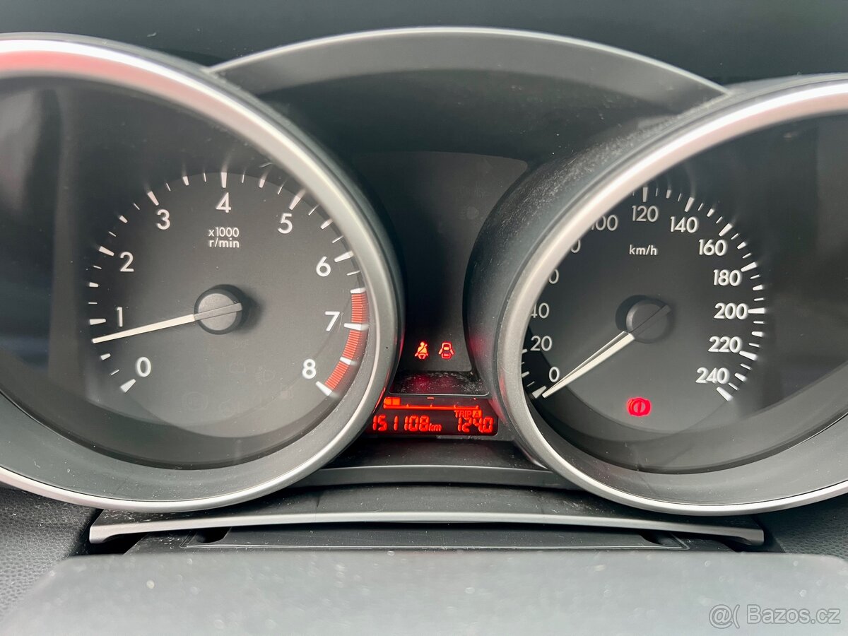 Mazda 5 1,8i 85kW 7míst - 12