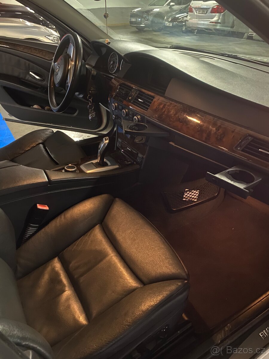 BMW 535i E60 - 12
