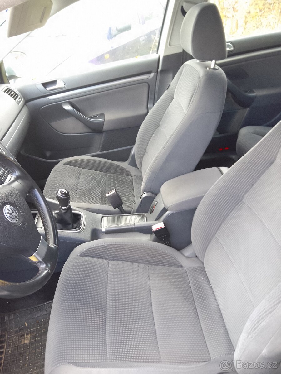 VW golf diesel variant combi nové pneu - 12