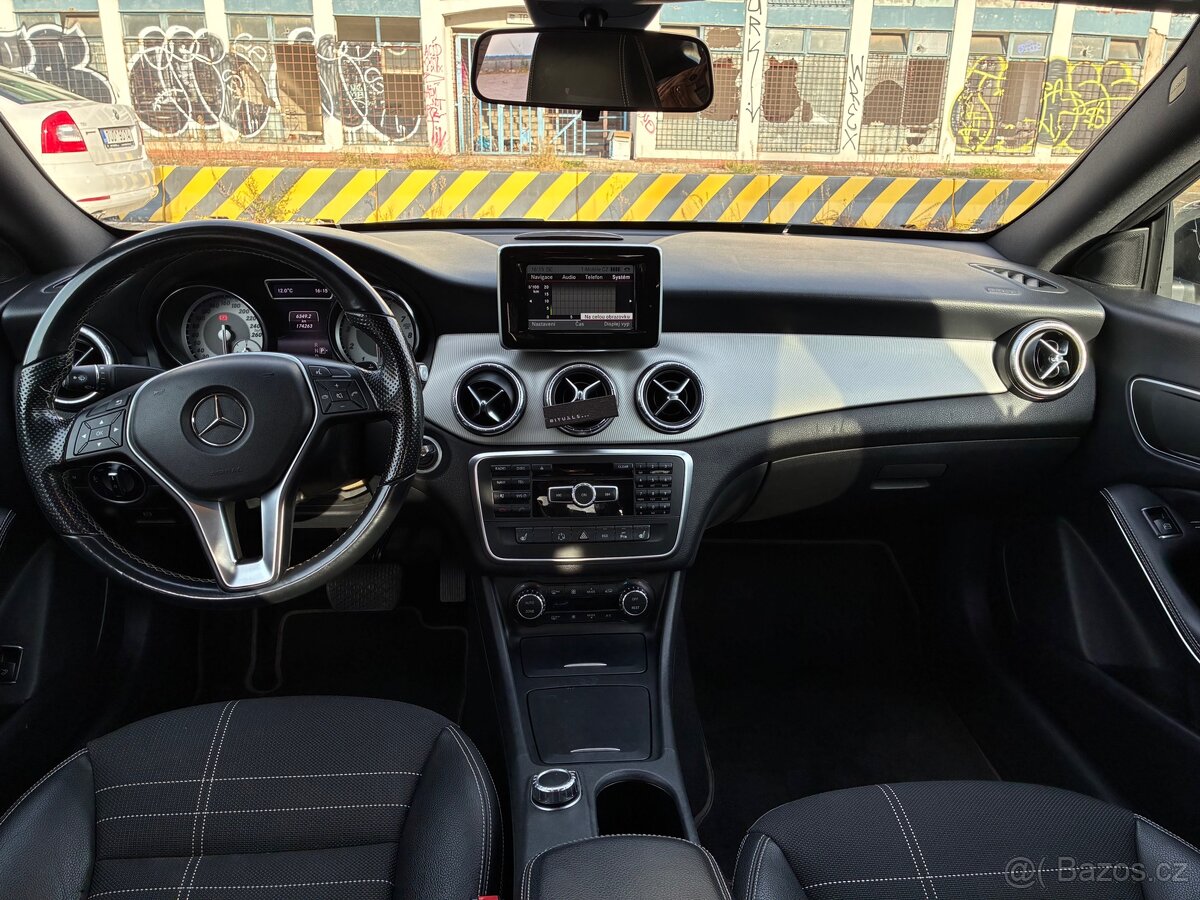 Mercedes-Benz CLA180 - 12
