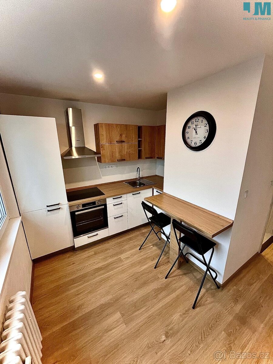 Pronájem bytu 1+1 43m² - podlahové plochy v Třebíči - 12