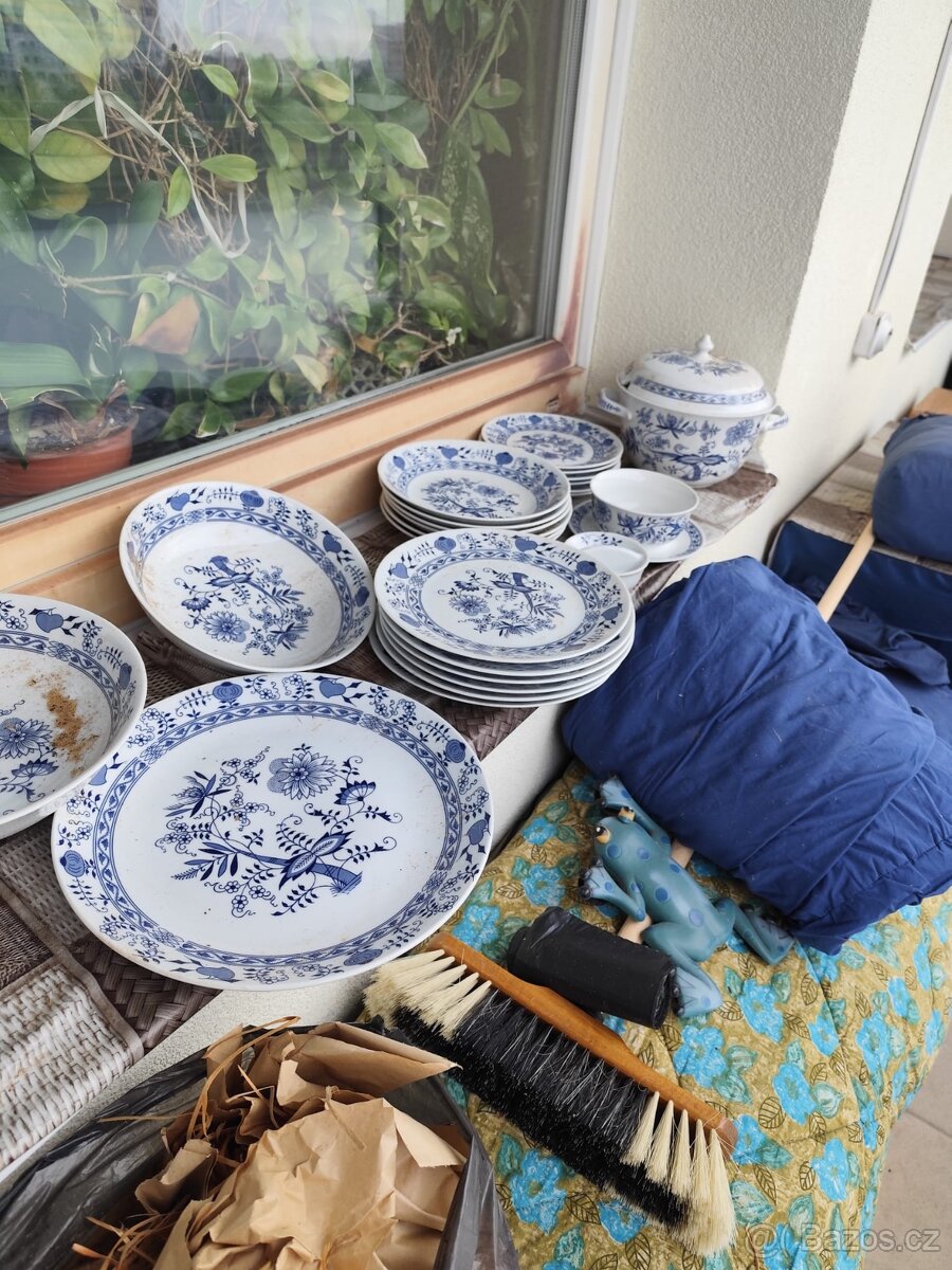 Cibulák - Sada nádobí na stolování - 12