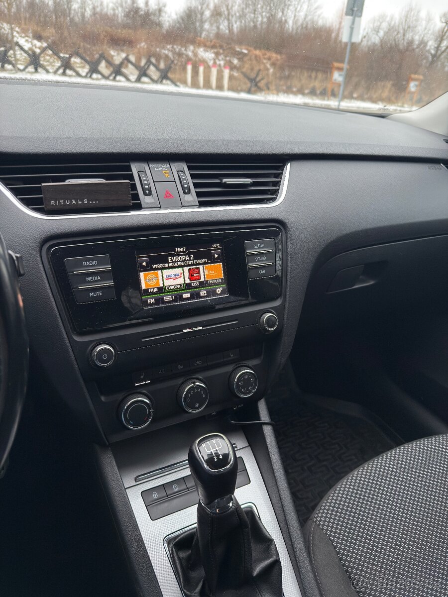 Škoda Octavia 1.6 TDI Ambition fresh - 12