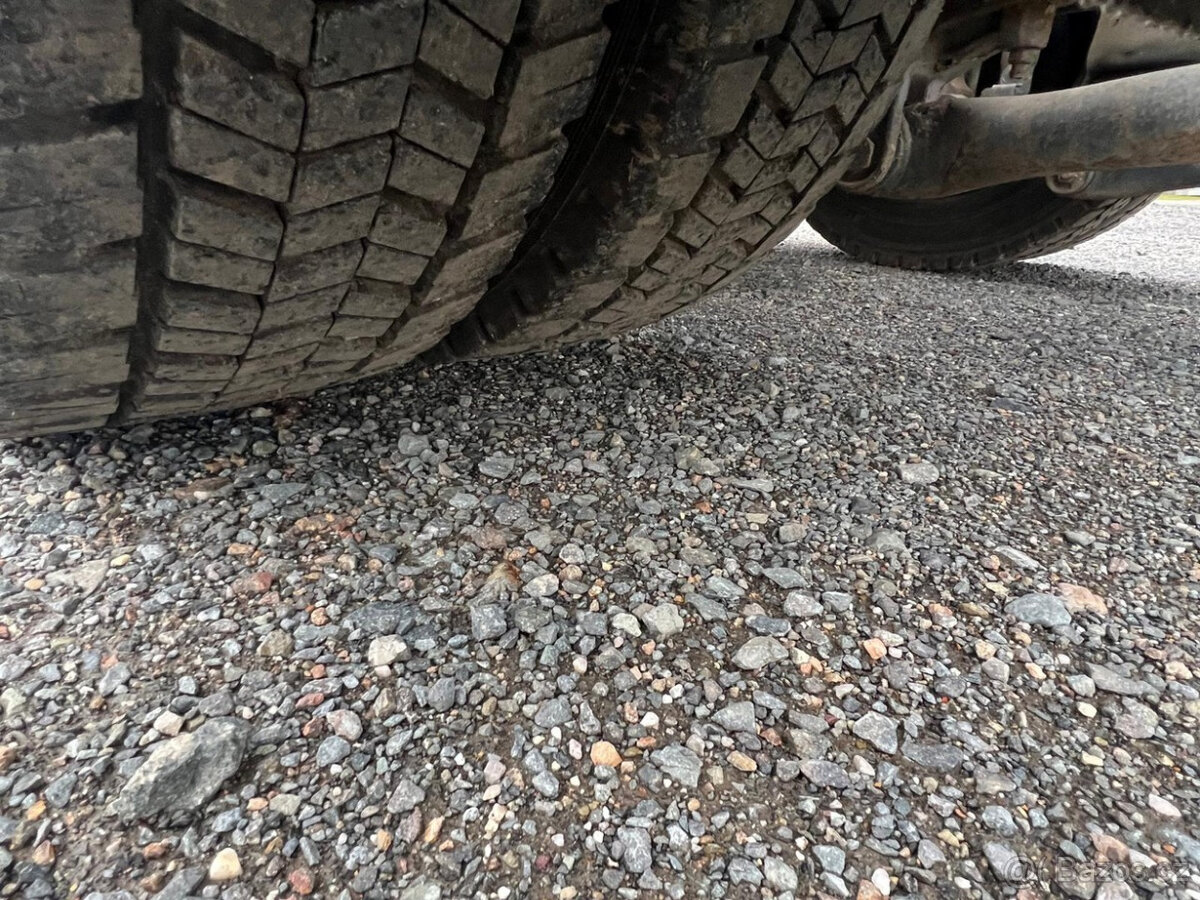 Hákový nosič IVECO AT190S36, r.v. 2004 - 12