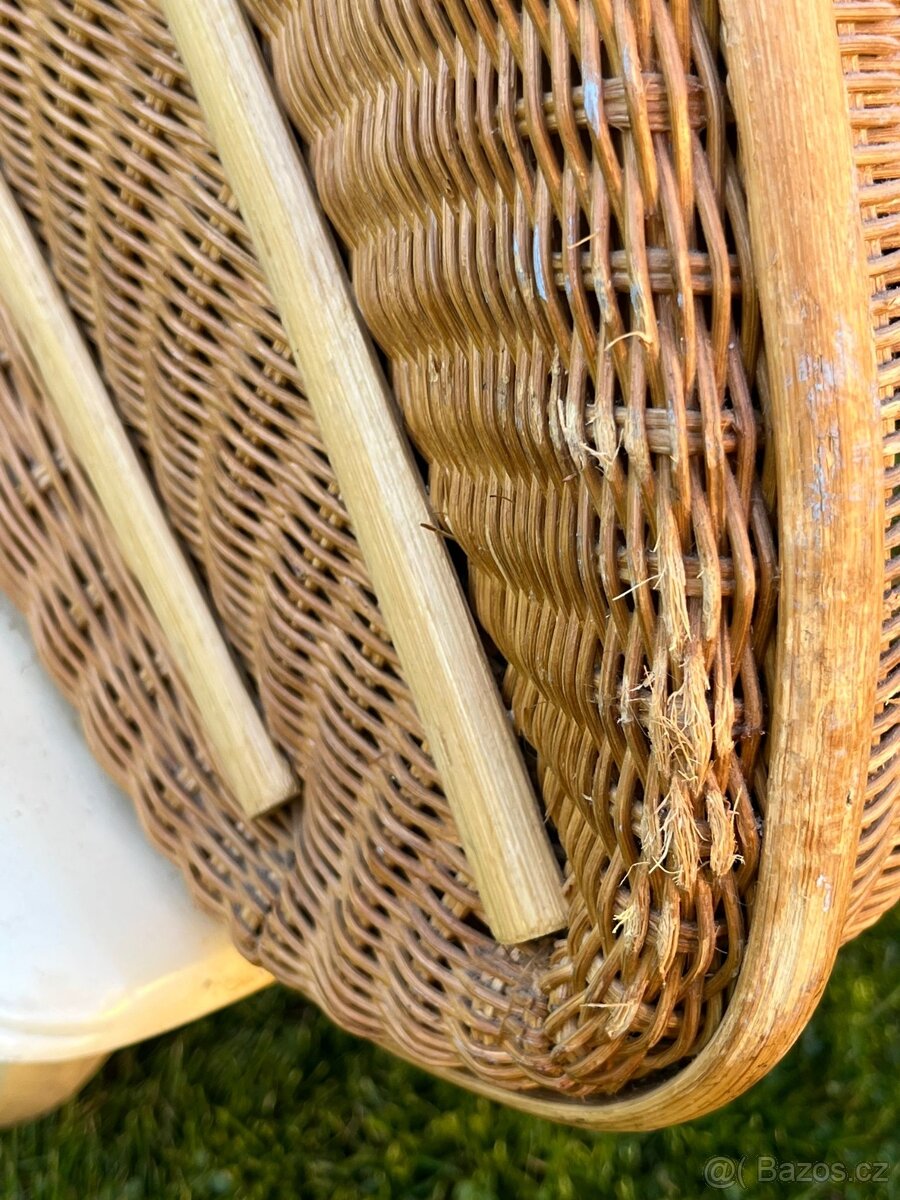 Proutěný RETRO kočárek pro miminko - 12