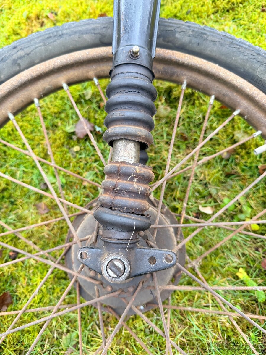 Čz 125/150c vidlice - 12