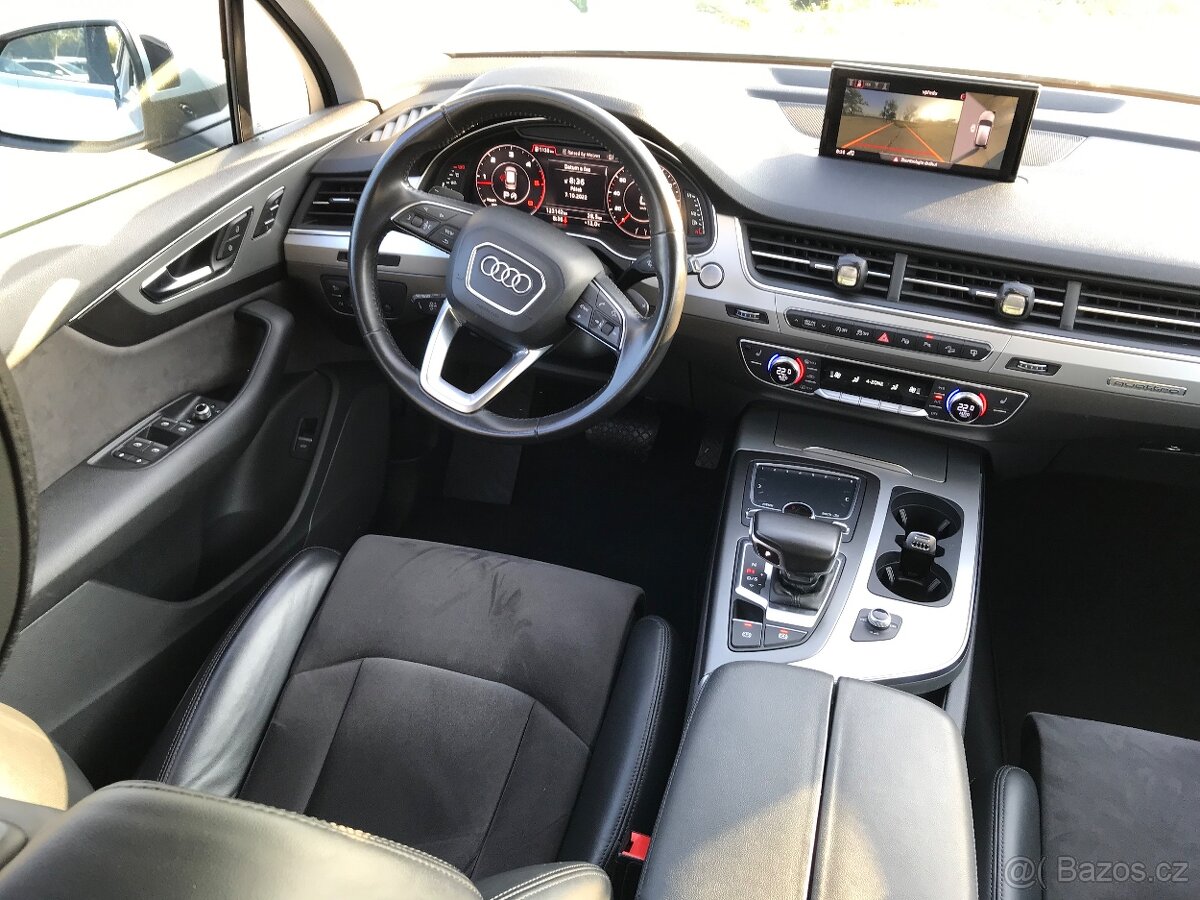 AUDI Q7 S-Line - 12